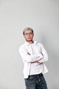 5195291170114834698-1