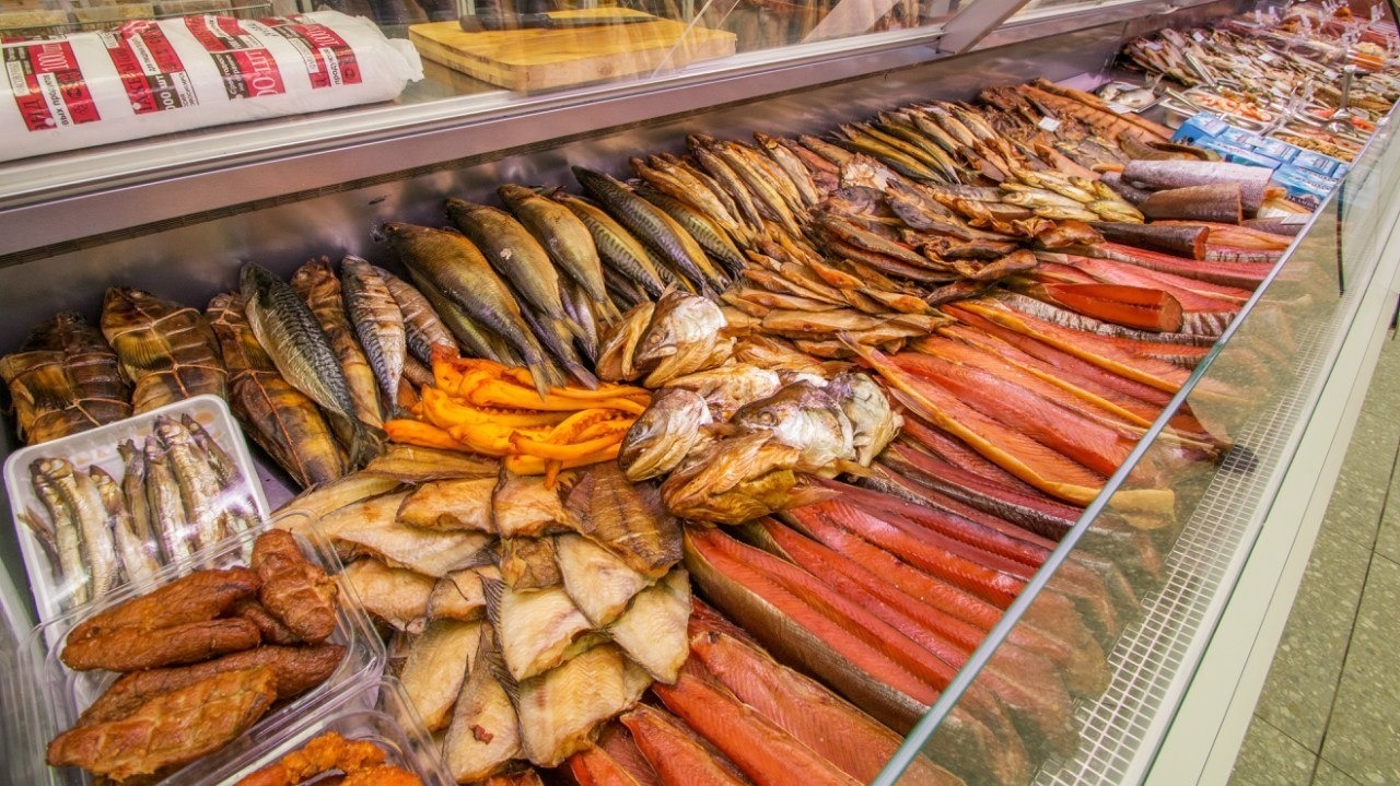 assortiment-rybnogo-magazina