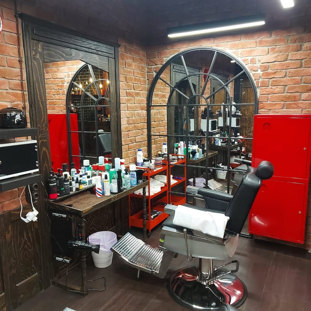 mesto-barbera_v-barbershope-scal