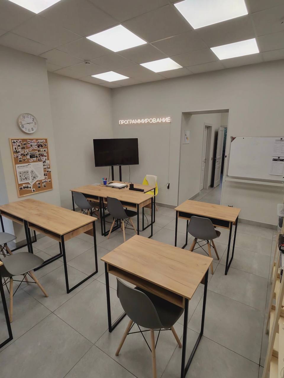 photo_5370846777219086386_y