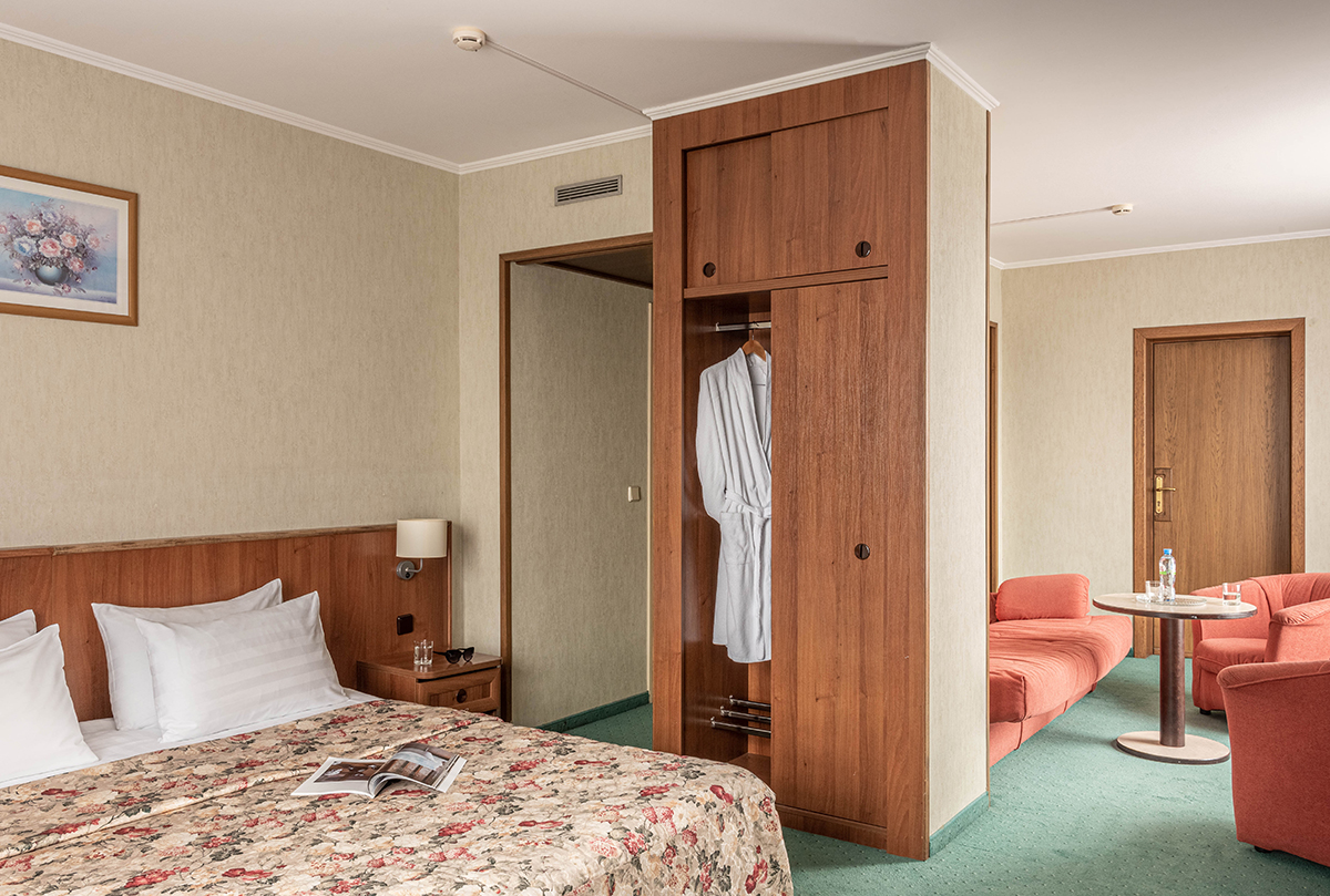 otel2-1