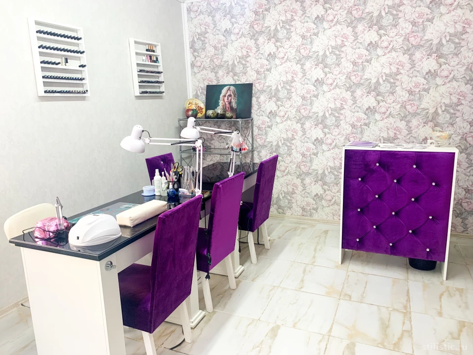studiya-manikyura-color-nail-bar_1636878847_2